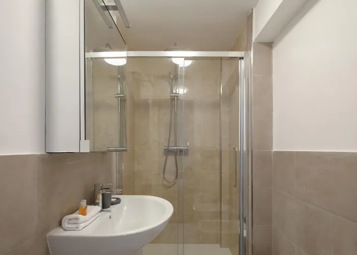 Nuovo A S. Lorenzo Con 3 Apartament *